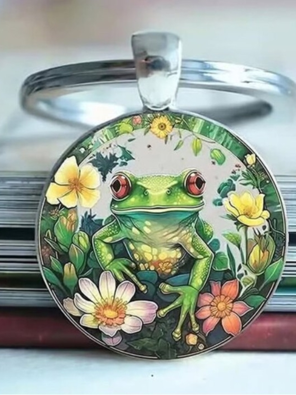 Decorative Green Frog Floral Keychain Pendant